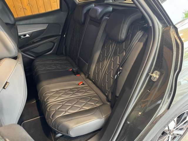 3008 GT ブルーHDi