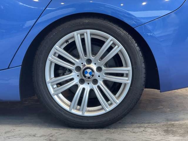 1シリーズ 120i Mスポーツ
