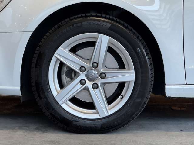 A3 スポーツバック 30 TFSI シグネチャー エディション