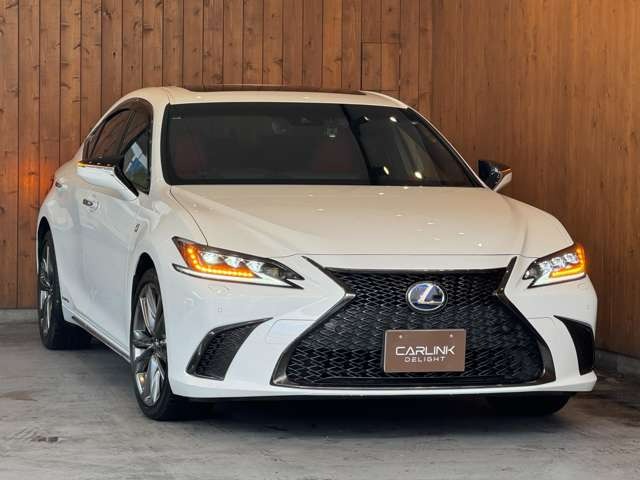 ES 300h Fスポーツ
