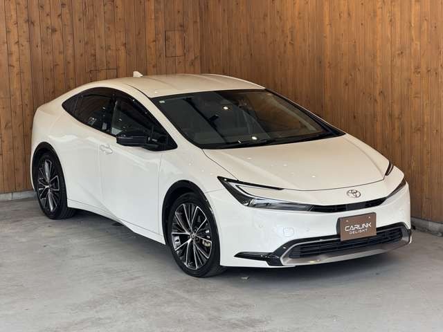 プリウス 2.0 Z E-Four