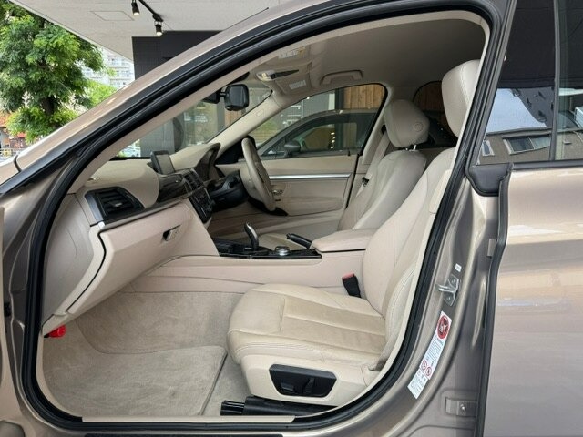 3シリーズグランツーリスモ 320i モダン