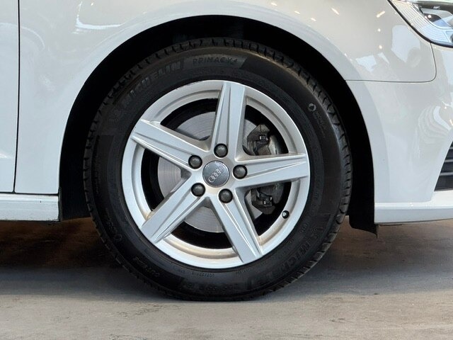 A3 スポーツバック 30 TFSI シグネチャー エディション