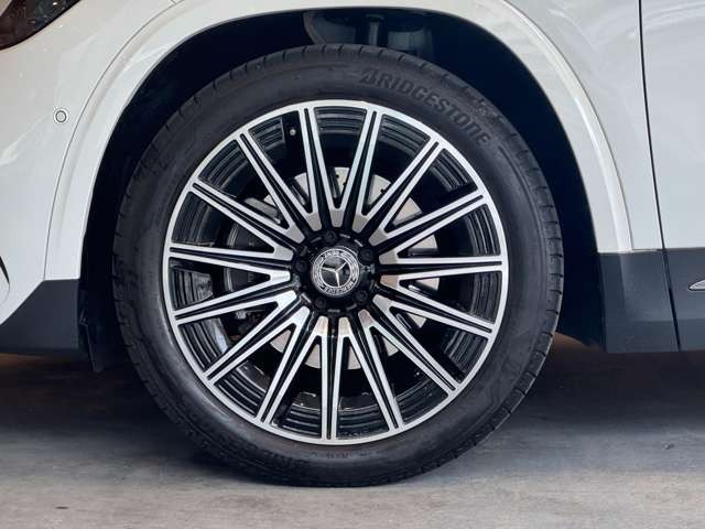 GLAクラス GLA200 d 4マチック AMGラインパッケージ