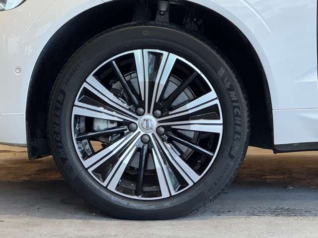 XC60 リチャージ プラグインハイブリッドT6