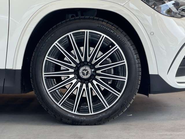 GLAクラス GLA200 d 4マチック AMGラインパッケージ