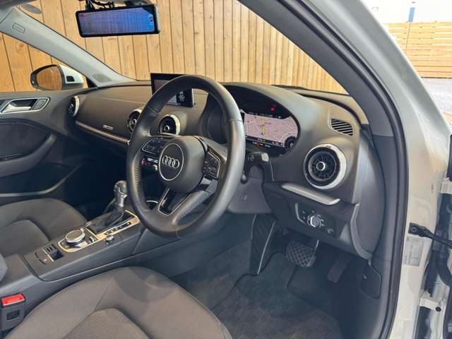 A3セダン 30 TFSI
