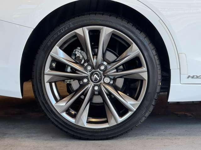 ES 300h Fスポーツ