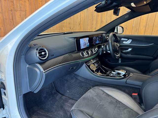 Eクラスワゴン E200 アバンギャルド スポーツ