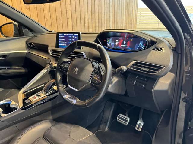 3008 GT ブルーHDi