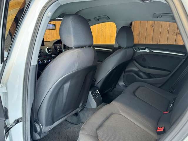 A3セダン 30 TFSI