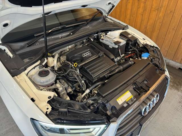 A3 スポーツバック 30 TFSI シグネチャー エディション