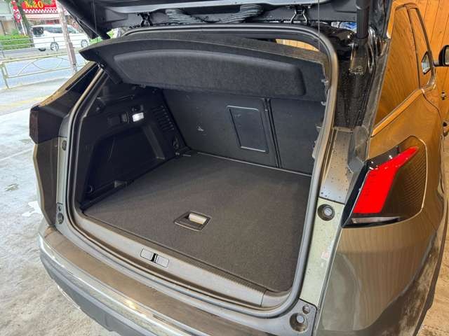 3008 GT ブルーHDi