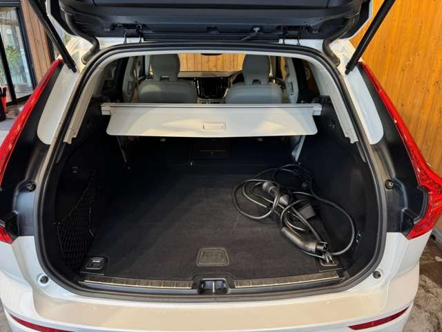 XC60 リチャージ プラグインハイブリッドT6