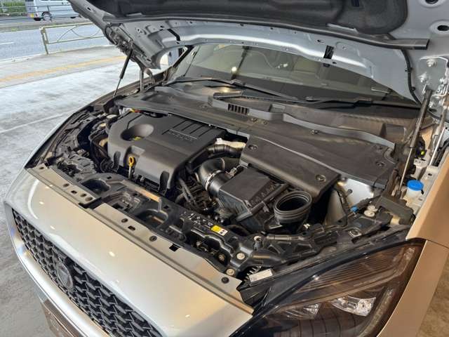Eペイス Rダイナミック S 2.0L D200