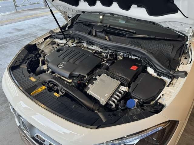 GLAクラス GLA200 d 4マチック AMGラインパッケージ