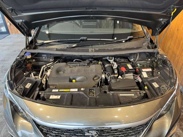 3008 GT ブルーHDi