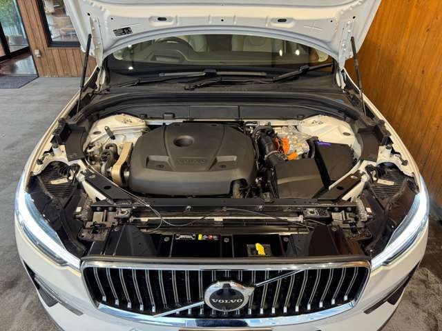 XC60 リチャージ プラグインハイブリッドT6