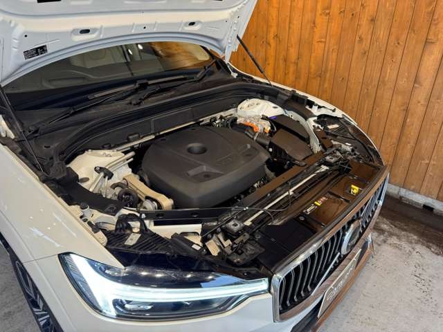 XC60 リチャージ プラグインハイブリッドT6