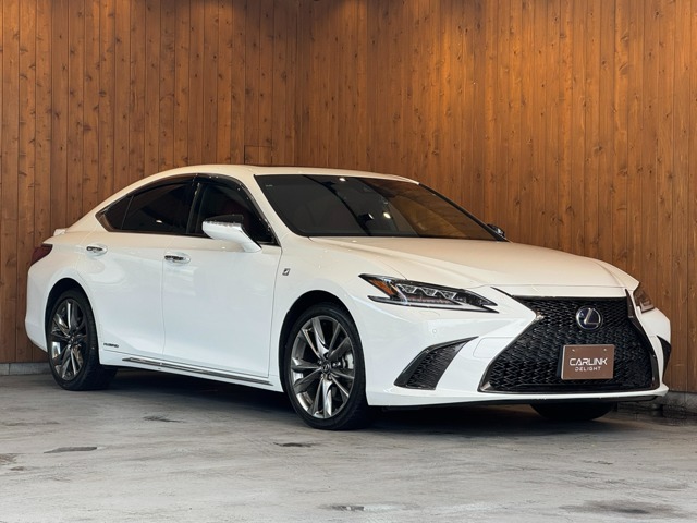 ES 300h Fスポーツ 419.4万円