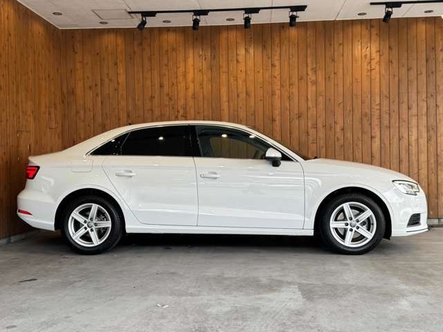 A3セダン 30 TFSI
