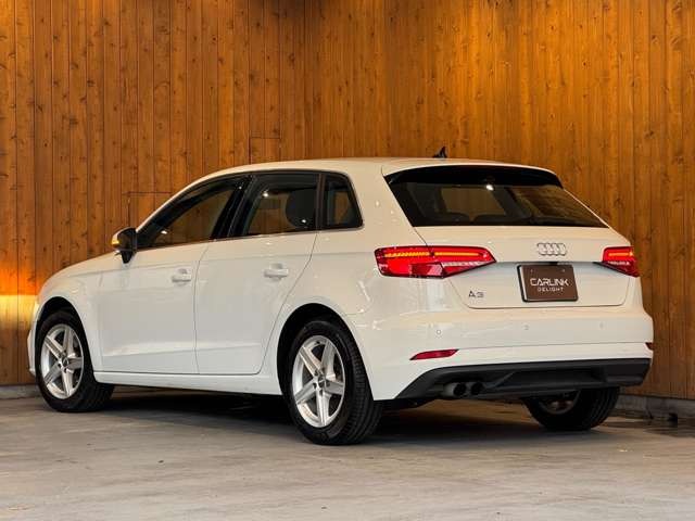 A3 スポーツバック 30 TFSI シグネチャー エディション