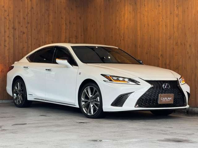 ES 300h Fスポーツ