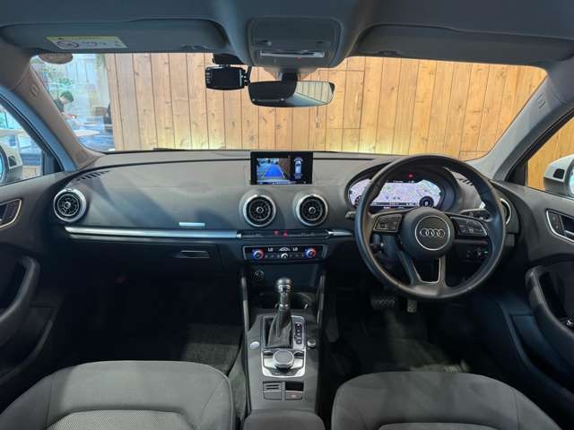 A3 スポーツバック 30 TFSI シグネチャー エディション
