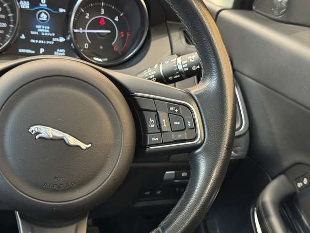 Eペイス 2.0L D180