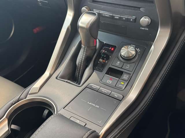 NX 300 ブラック シークエンス