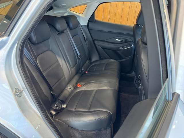 Eペイス 2.0L D180