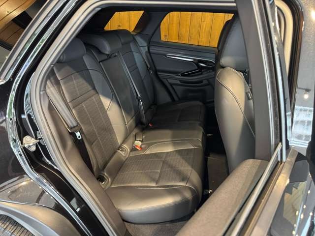 レンジローバーイヴォーク Rダイナミック HSE 2.0L P250