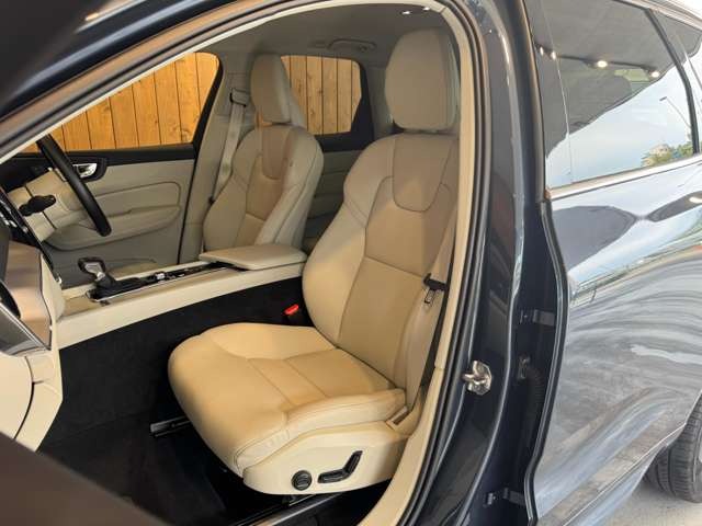 XC60 D4 AWD モメンタム