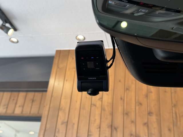 XC60 アルティメット B5 AWD