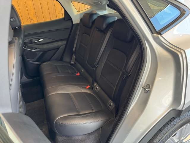 Eペイス 2.0L D180