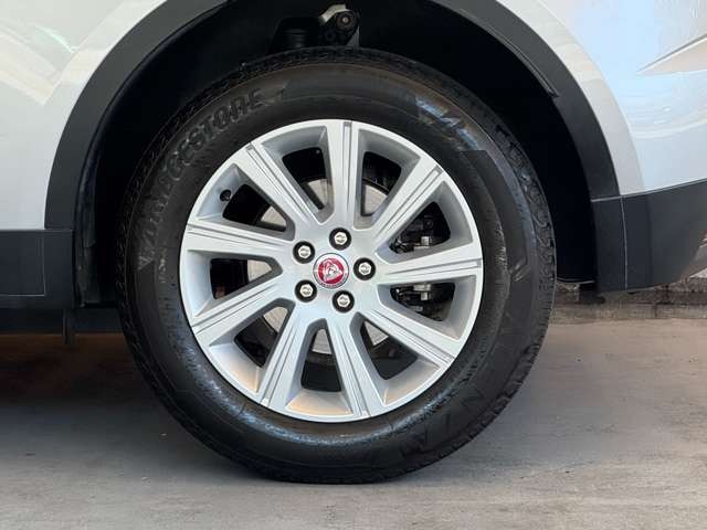Eペイス 2.0L D180