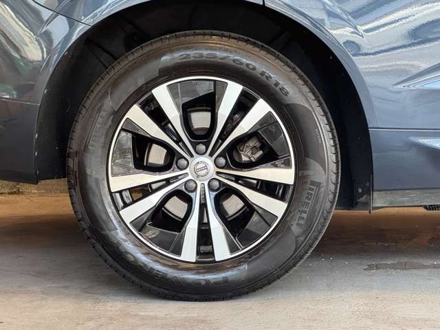 XC60 D4 AWD モメンタム