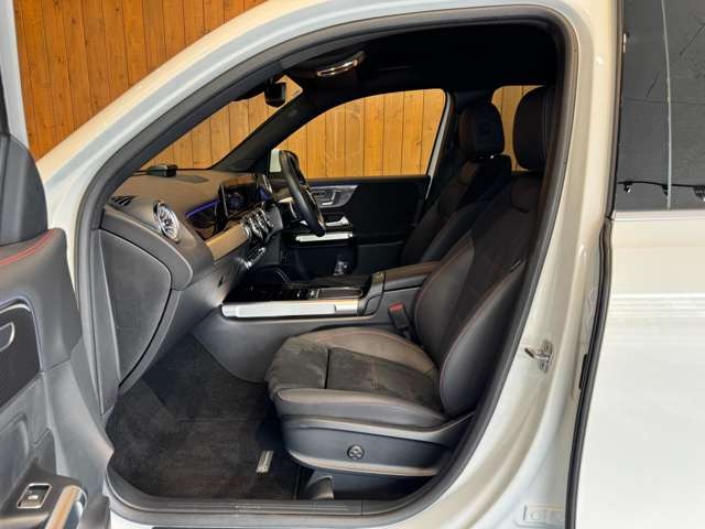 GLB 200d 4マチック AMGラインパッケージ