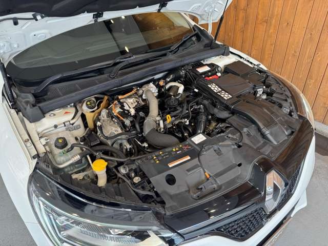 メガーヌスポーツツアラー GT