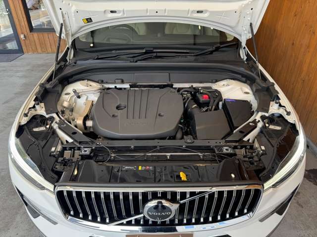 XC60 アルティメット B5 AWD