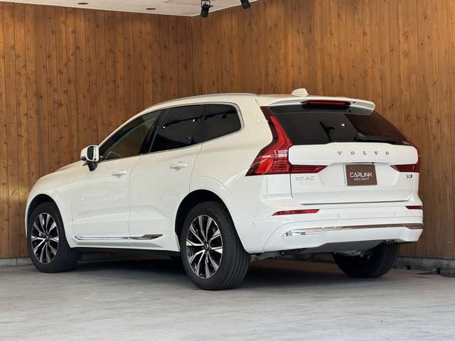 XC60 アルティメット B5 AWD