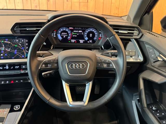 A3セダン 30 TFSI アドバンスト