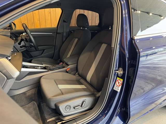 A3セダン 30 TFSI アドバンスト