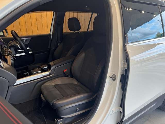GLB 200d 4マチック AMGラインパッケージ