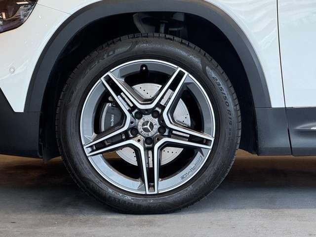 GLB 200d 4マチック AMGラインパッケージ