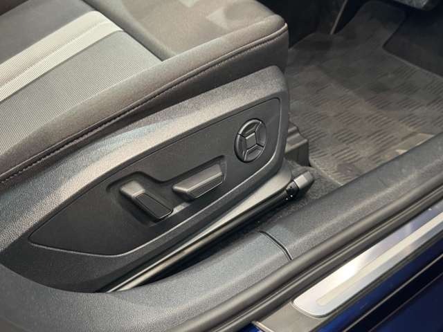 A3セダン 30 TFSI アドバンスト