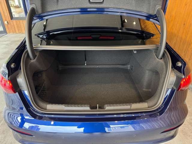 A3セダン 30 TFSI アドバンスト