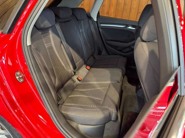 A3スポーツバック 1.8 TFSI クワトロ 