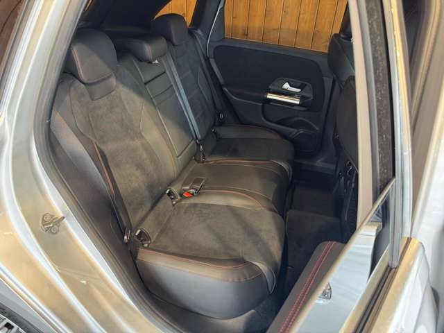 Bクラス B180 AMGライン