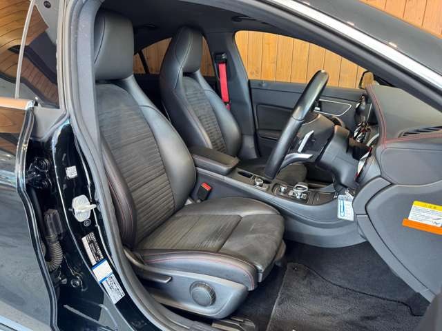 AMG CLAクラス CLA 45 4マチック レーシング エディション